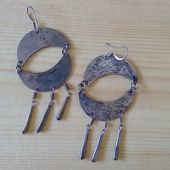 2/$20 - Vintage Silver Bohemian Earrings - Picture 2 of 3